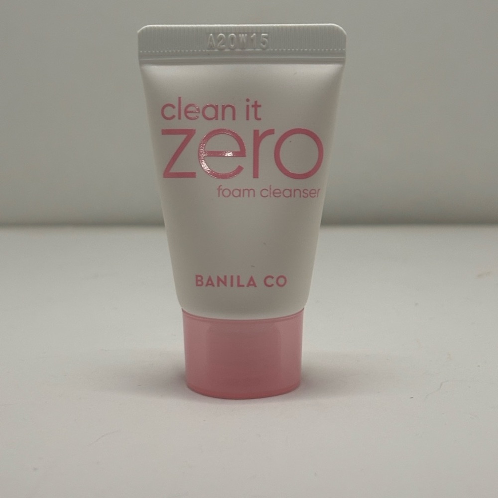 💋5/$25💋 Banila Co Clean It Zero Foam Cleanser